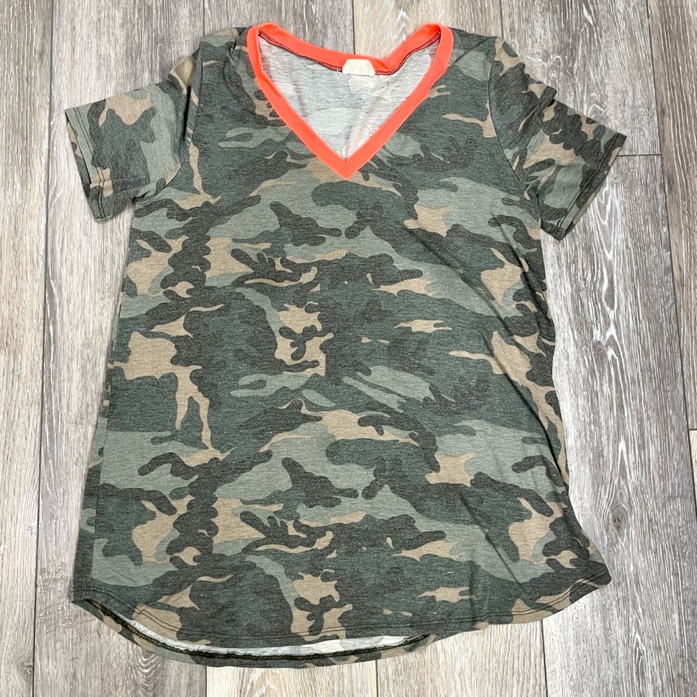Pink Lily T-shirt